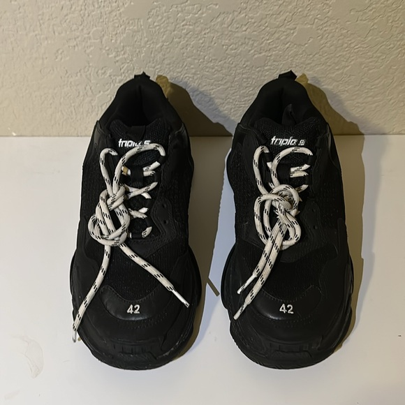 Balenciaga Triple S Sneakers - Picture 3 of 9